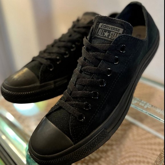 Converse Low Chuck Taylor All Star OX Black - M5039C - Size 9 - Picture 1 of 10